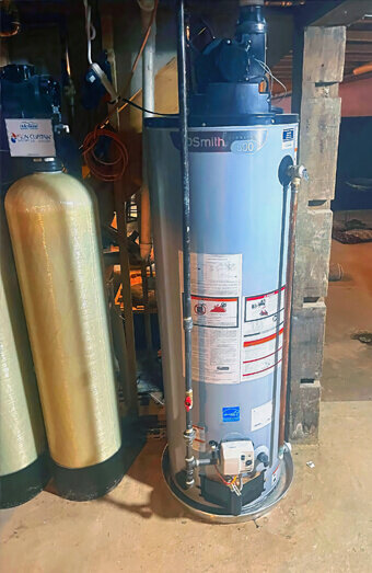 https://plumberforrestfield.com.au/uploads/2025/06/hot-water-724173.jpg